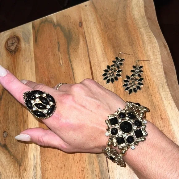 Costume jewelry set black gold & crystal rhinestone one size fits all adjustable - Picture 8 of 16